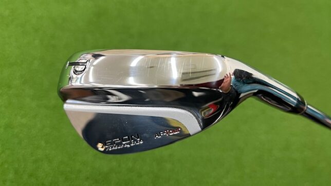 どんなライからでも上手く打てるアプローチウェッジの選び方！！　アマチュアゴルファーに適した形状は…！？